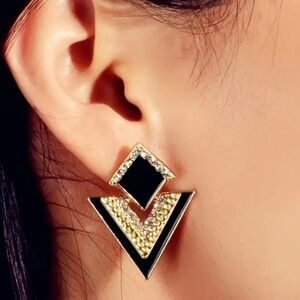 Chic Black and Gold Geometric Earrings